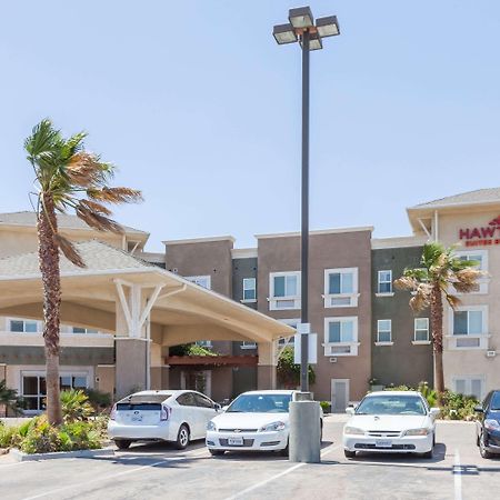 Hawthorn Suites Victorville Bagian luar foto