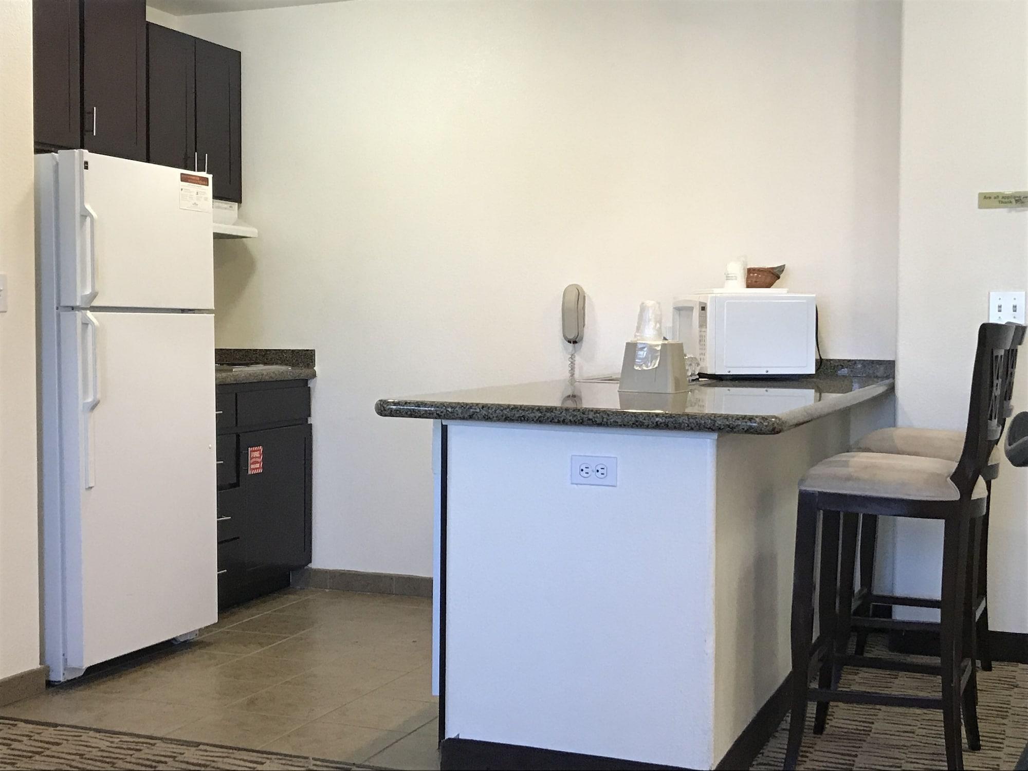 Hawthorn Suites Victorville Bagian luar foto