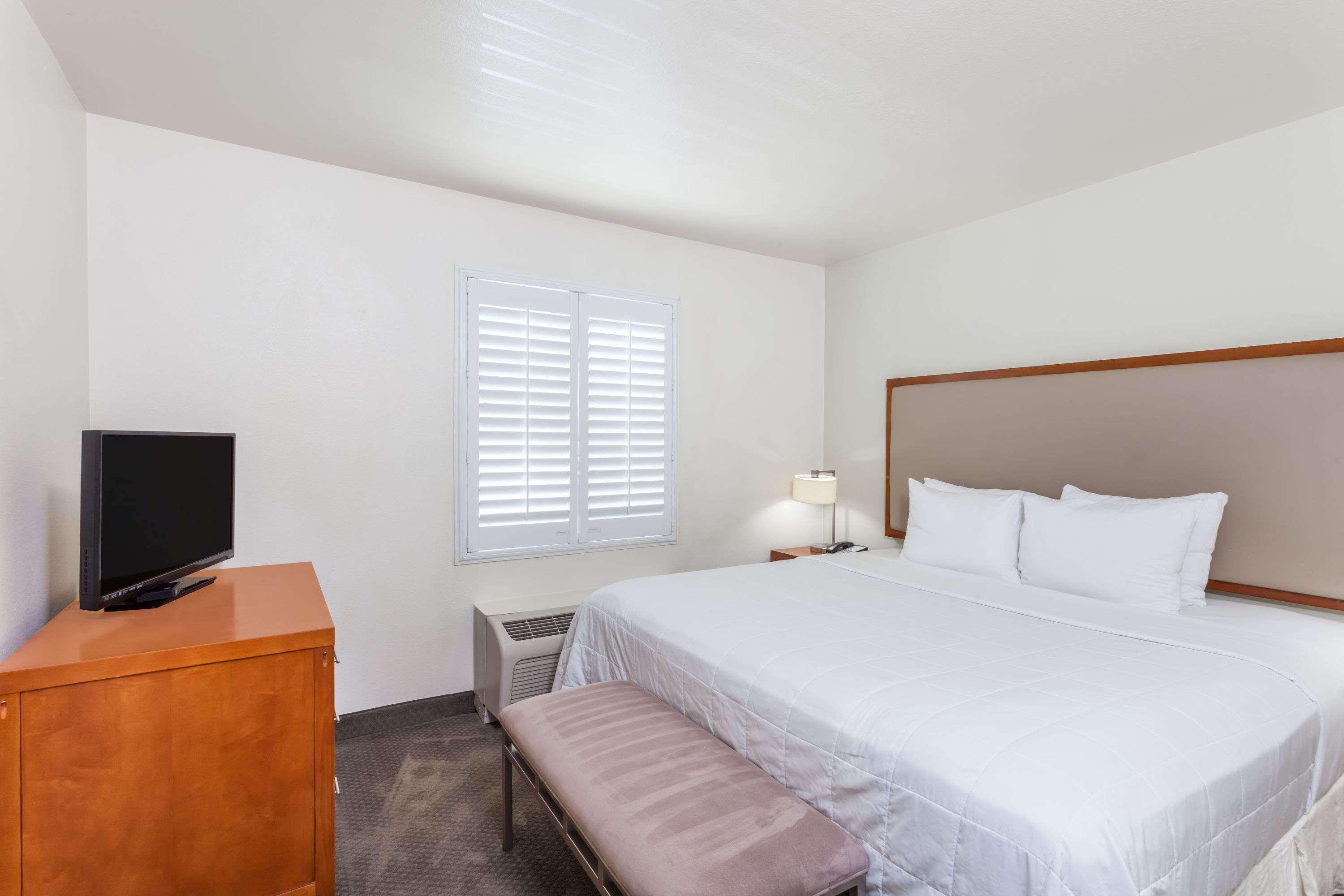 Hawthorn Suites Victorville Bagian luar foto